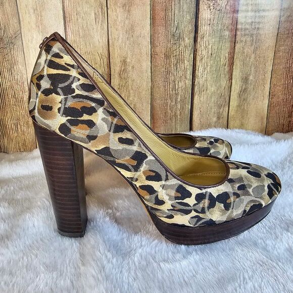 Coach Tristian Leopard Signature Logo Pumps Brown Graphic Size 6B - Picture 6 of 13